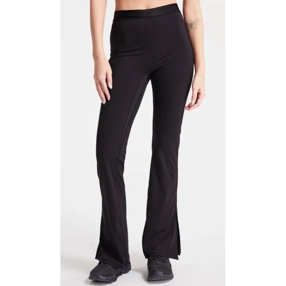 Bandier Sport Legging Logo Slit Flare Yoga Pilates Black Large NWT - Picture 4 of 4